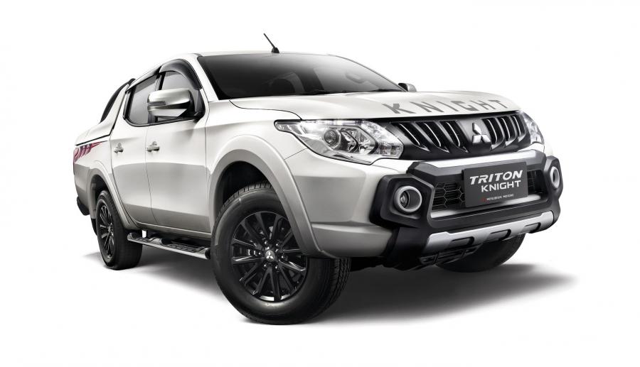  Mitsubishi Triton Knight Edition Double Cab 2016 года  (фото 1 из 2)